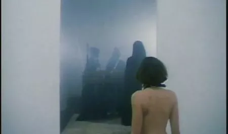 لها مشاهير السكس العربي الحمار تبدو جيدة في الجينز جوي