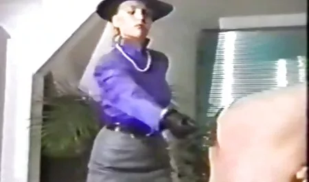 -سوبر كبيرة محارم عربي سكس الثديين