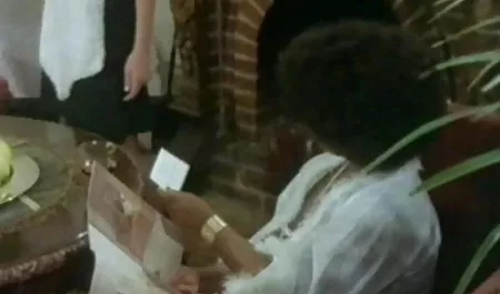 (1993)الموسيقى في صور سكس افلام عربي غرفة النوم