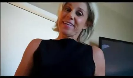 مونيكا البني رشاقة المرأة ذات الشعر الداكن إلى سكس عربى متنوع محاولة ممارسة الجنس الشرجي للمرة الأولى!